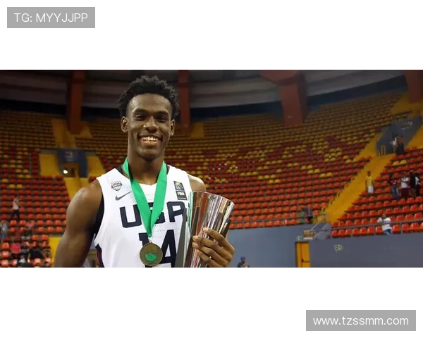 凯恩与本泽马：两种全能中锋模板的战术定位与结构差异